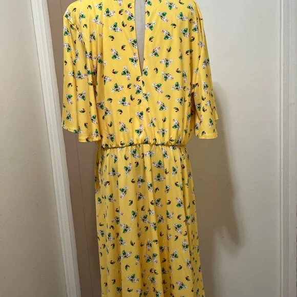 Alexia Admor Oakless Flutter Sleeve Fit & Flare Yellow Ditzy Floral Dress XL NWT - Picture 6 of 10